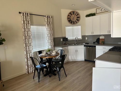a-8507 Frankie Lou St, Bakersfield, CA, 93314 | Card Image