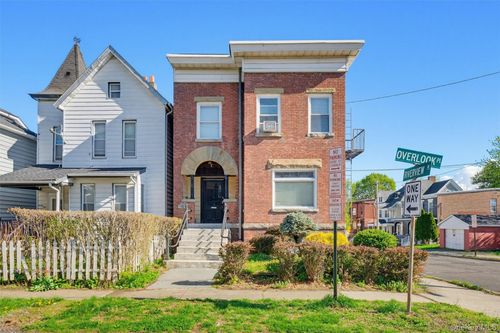 22 Overlook Pl, Newburgh, NY, 12550-6085 | Card Image