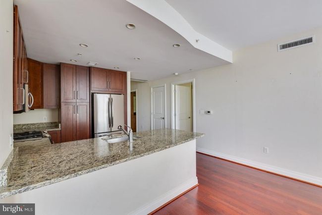 APT-217 - 8220 Crestwood Heights Dr, Condo with 2 bedrooms, 2 bathrooms and null parking in MCLEAN VA | Image 18