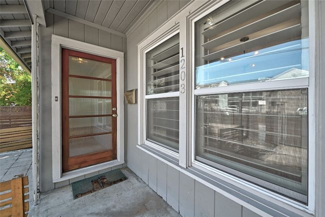 1203 W 40 Th St, House other with 3 bedrooms, 2 bathrooms and 4 parking in Austin TX | Image 9