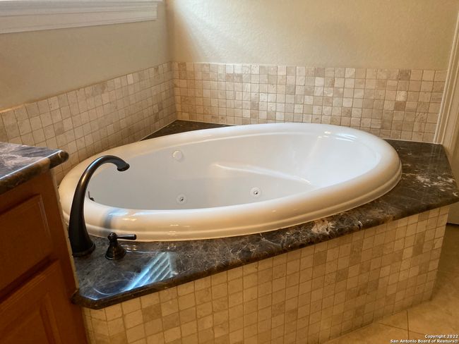 24510 Via Vizcaya, House other with 5 bedrooms, 4 bathrooms and null parking in San Antonio TX | Image 19