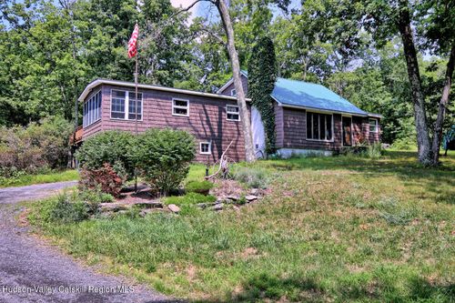 660 Oak Hill Rd, Hudson, NY, 12534-3731 | Card Image