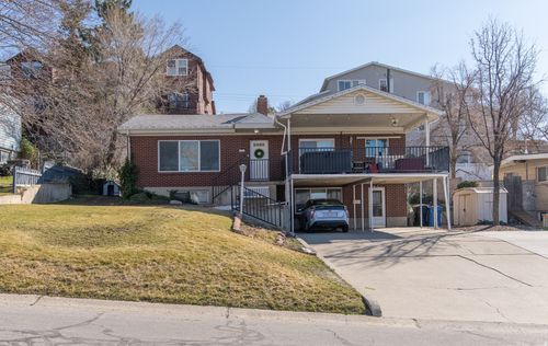 2226 E Castle Hill Ave, Cottonwood Heights, UT, 84121-4916 | Card Image