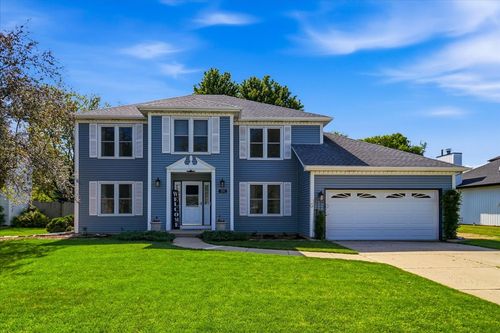 16020 S Howard St, Plainfield, IL, 60586-2301 | Card Image