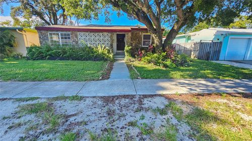 214 Sw 2nd Pl, Dania Beach, FL, 33004-3957 | Card Image