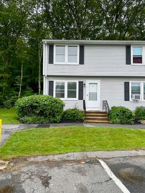 apt-77-270 Sunderland Rd, Worcester, MA, 01604-2555 | Card Image