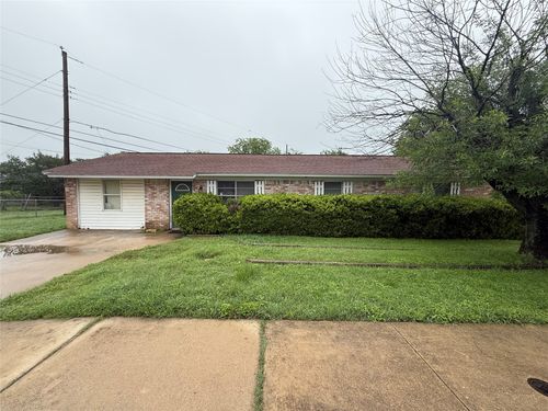 1001 Magnolia Street, Belton, TX, 76513 | Card Image