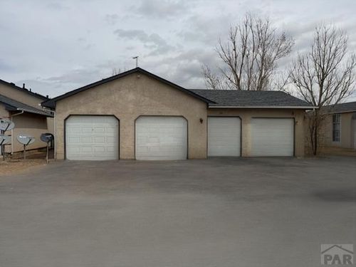 721-715-721 E Laporte Dr, Pueblo, CO, 81007-1582 | Card Image