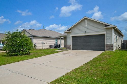 2013 Spindletree Ln, Brookshire, TX, 77423-2831 | Card Image