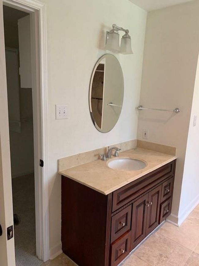 15025 Stagecoach Rd, House other with 5 bedrooms, 3 bathrooms and 1 parking in Stagecoach TX | Image 29