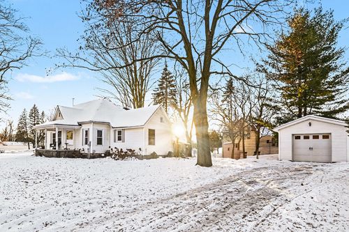 612 Grand River Ave, Portland, MI, 48875-1124 | Card Image