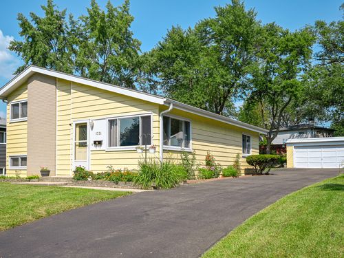 1331 Davine Dr, Glendale Heights, IL, 60139-3315 | Card Image