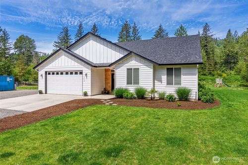 266 Fir Rd, Ariel, WA, 98603-9605 | Card Image