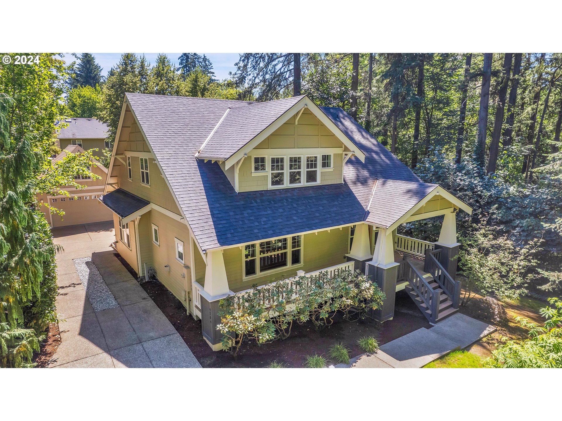 Alice St, Portland, OR 97219
