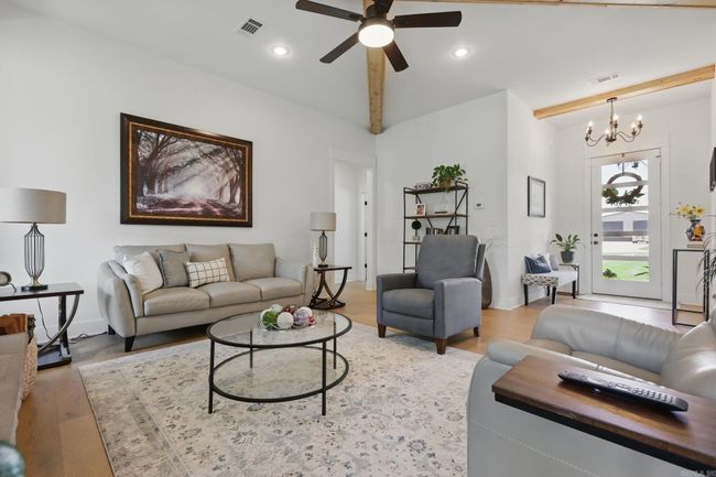 10584 Gunter Loop, House other with 4 bedrooms, 2 bathrooms and null parking in Benton AR | Image 5