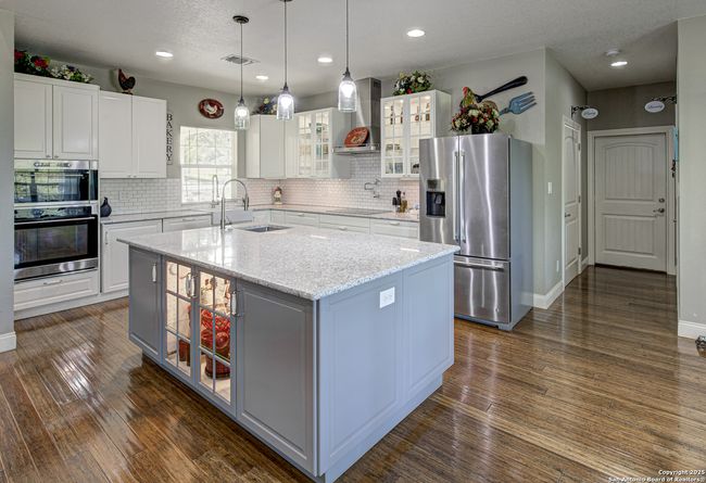 6015 Cornwall Dr, House other with 5 bedrooms, 4 bathrooms and null parking in Spring Branch TX | Image 13