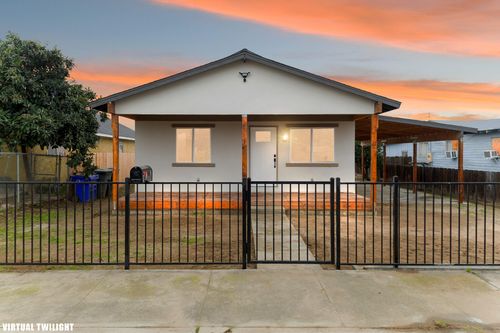 61 S A St, Porterville, CA, 93257-4803 | Card Image