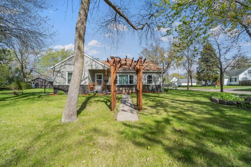 1019 Ash St, Alexandria, MN, 56308-2213 | Card Image