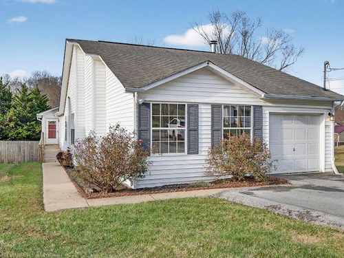 2701 Broad St, Bristol, TN, 37620-3409 | Card Image