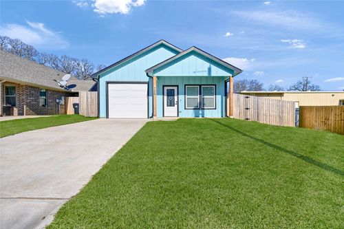 729 E Sears St, Denison, TX, 75021-2743 | Card Image