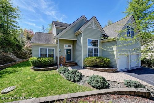 207 Hermit Thrush Rd, Pocono Pines, PA, 18350 | Card Image