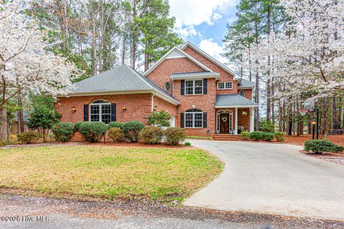 793 Daphne Ln, Vass, NC, 28394-9521 | Card Image