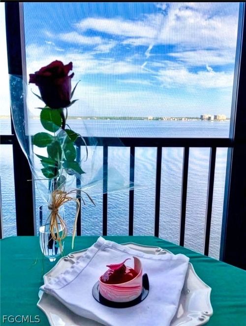 apt-802-1925 Clifford St, Fort Myers, FL, 33901-3258 | Card Image