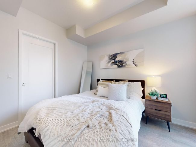 2405 - 99 John St, Condo with 2 bedrooms, 1 bathrooms and null parking in Toronto ON | Image 9