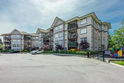 169 - 27358 32 Ave, Condo with 3 bedrooms, 2 bathrooms and 2 parking in Langley BC | Image 2