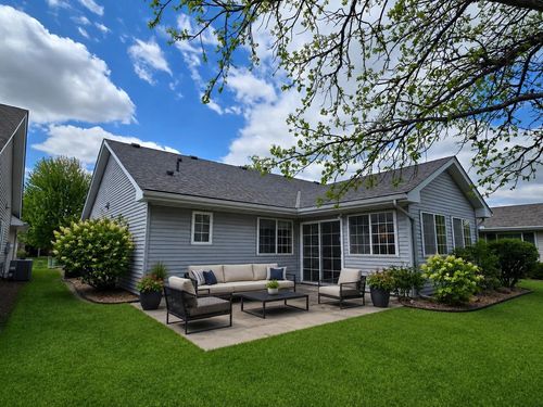 9244 Dunbar Knl N, Brooklyn Park, MN, 55443-1751 | Card Image