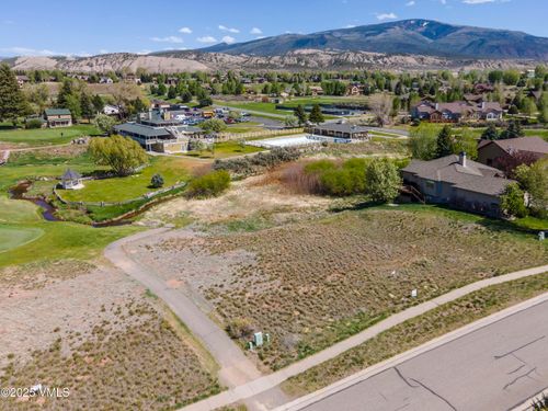 35 Cottage Dr, Gypsum, CO, 81637-5058 | Card Image
