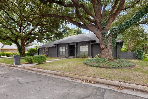 3900 N Shadycreek Dr, Arlington, TX, 76013-1021 | Card Image