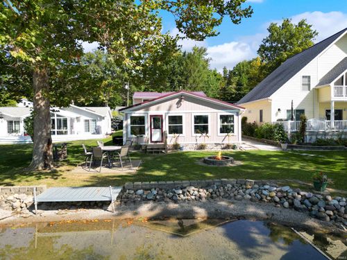 1770 E Poplar Rd, Columbia City, IN, 46725-8942 | Card Image