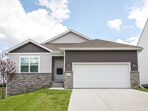 17 Verbena Lane Sw, Cedar Rapids, IA, 52404 | Card Image