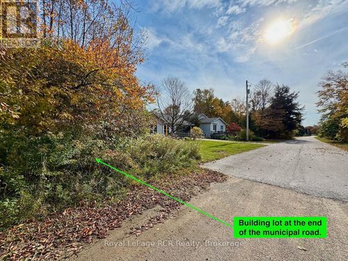 35 Byron Street, Northern Bruce Peninsula, ON, N0H1W0 | Card Image