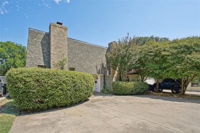 3904 Clarke Avenue, Home with 6 bedrooms, 4 bathrooms and null parking in Fort Worth TX | Image 2