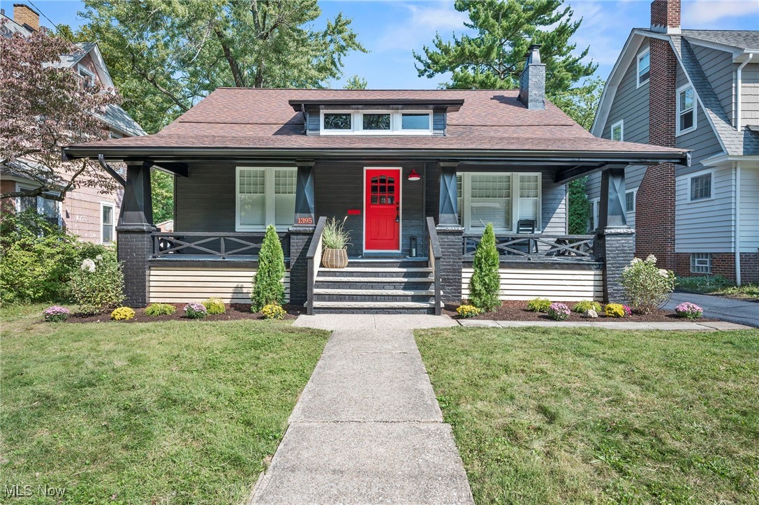 Ardoon St, Cleveland Heights, OH 44121