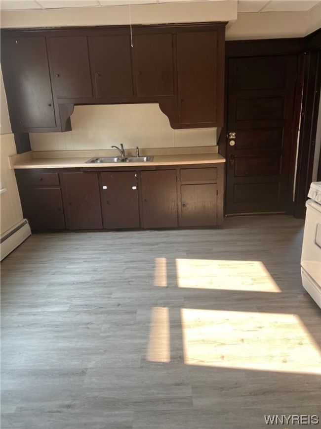2 151 Hedley Place, For Rent in Buffalo Zoocasa