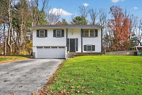12 Kristen Dr, Ballston Spa, NY, 12020-2716 | Card Image
