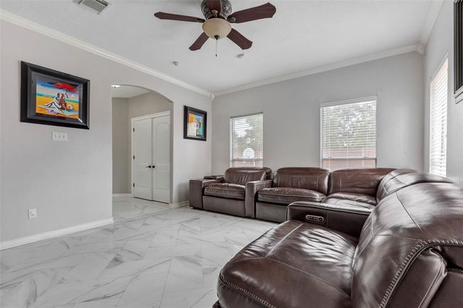 1003 Highland Woods Dr, House other with 4 bedrooms, 3 bathrooms and 2 parking in Highlands TX | Image 19