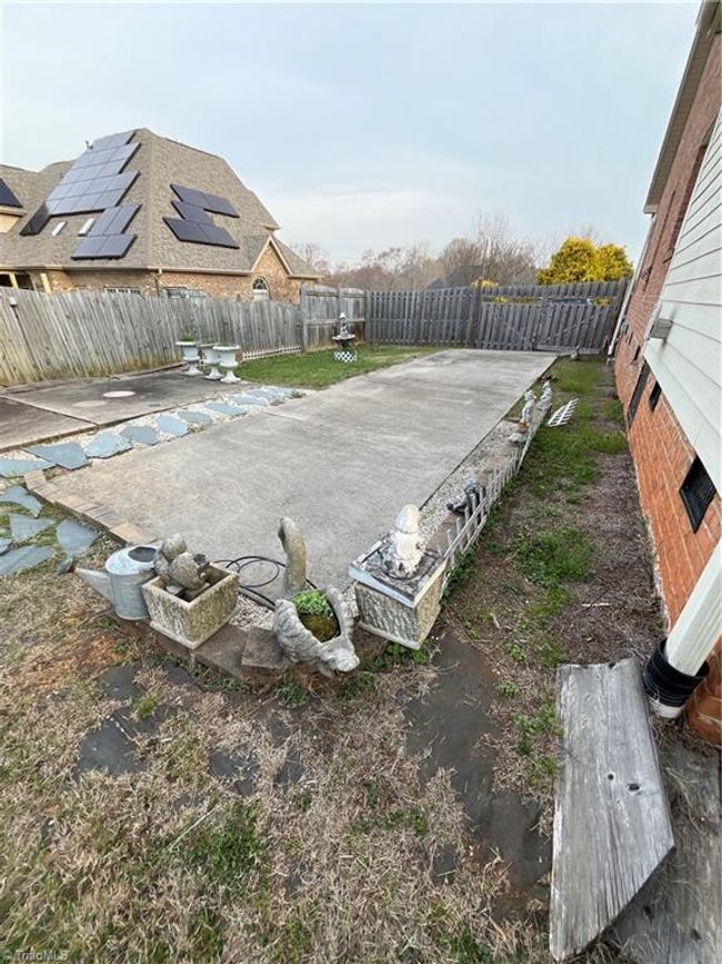 Side - RV pad from back | Image 14