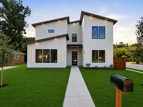 2329 Stoneman Street, Dallas, TX, 75215 | Card Image