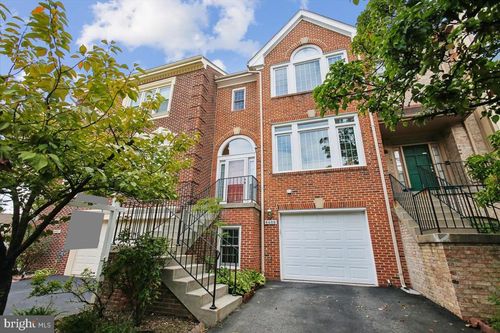 6488 Sharon Kay Ct, ALEXANDRIA, VA, 22310-2560 | Card Image