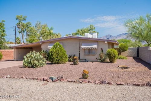 5111 E Peach Street, Tucson, AZ, 85712 | Card Image