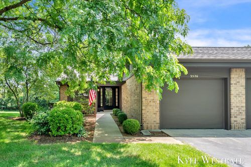 3526 Eagle Bluff Dr Ne, Grand Rapids, MI, 49525-4567 | Card Image