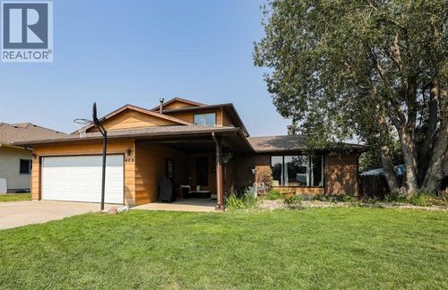 473 Pineridge Way, Pincher Creek, AB, T0K1W0 | Card Image