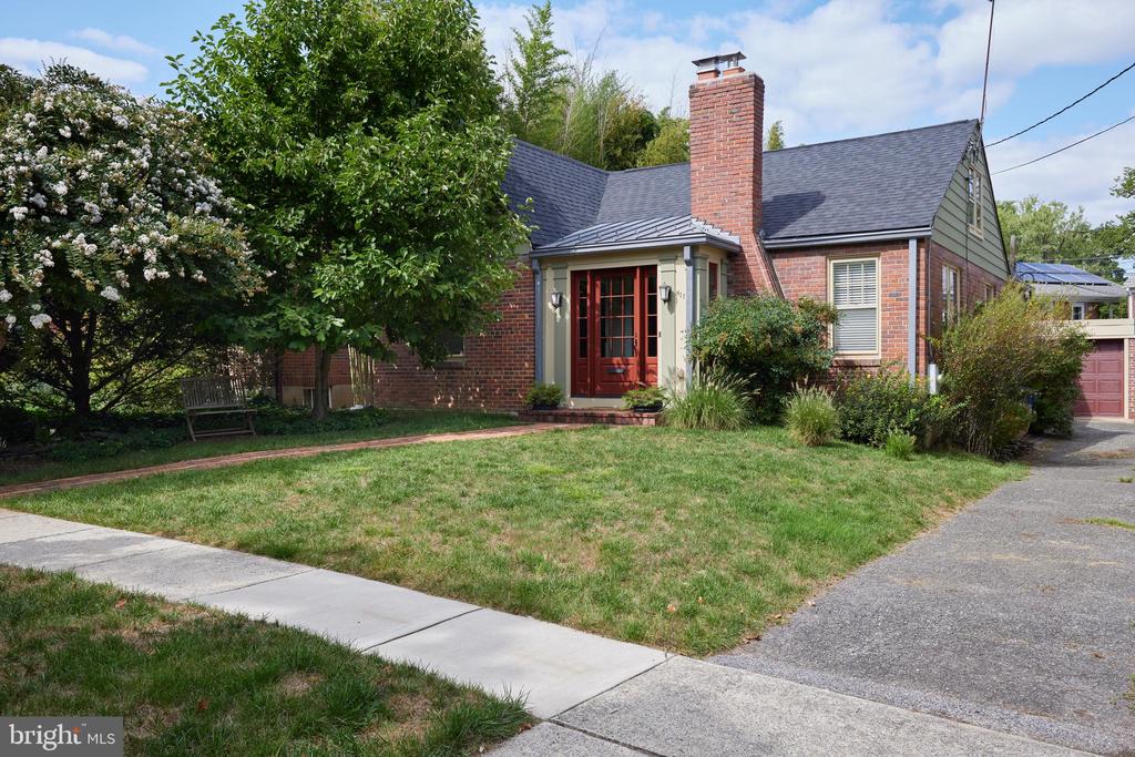 Violet Pl, Silver Spring, MD 20910
