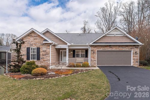59 Old Pasture Way, Hendersonville, NC, 28739-3132 | Card Image
