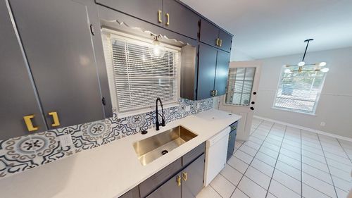a-3115 W Terrace Dr, Austin, TX, 78757-4331 | Card Image