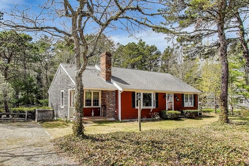 49 Lady Slipper Dr, Dennis, MA, 02638-2563 | Card Image